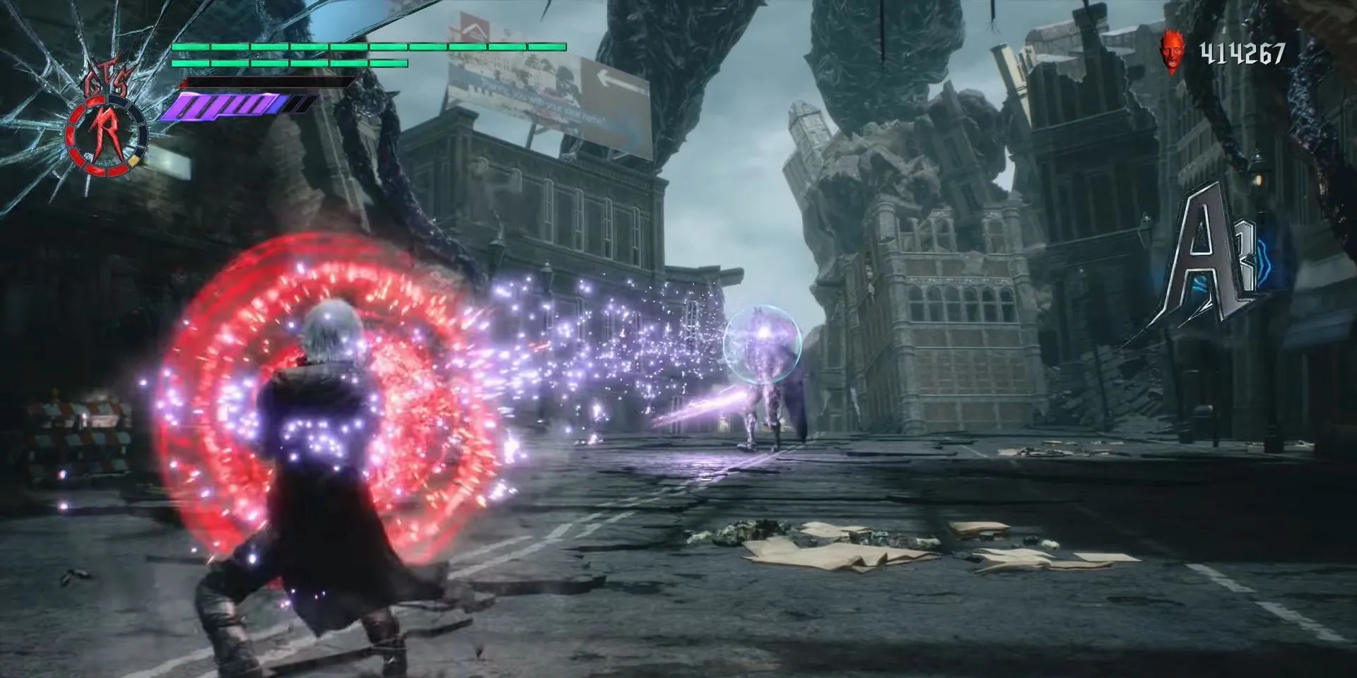 Dante sử dụng Royal Guard để chặn đòn tấn công trong Devil May Cry 5