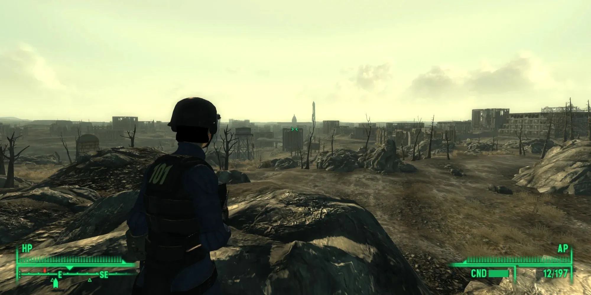 Góc nhìn thứ nhất trong Fallout 3 với vũ khí và kẻ thù Mutants