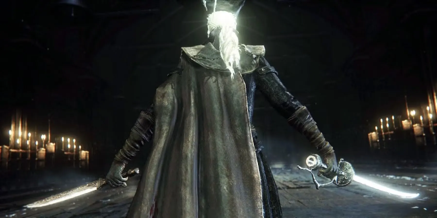 Lady Maria từ Bloodborne với thanh kiếm Rakuyo