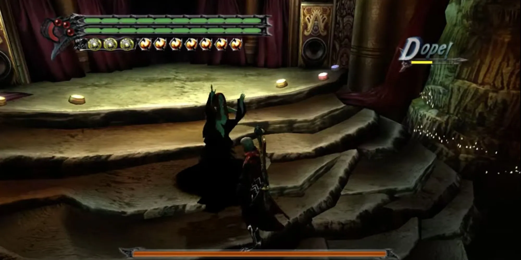 Nevan trong Devil May Cry 3, một nữ quỷ quyến rũ với cây đàn guitar điện hình lưỡi hái