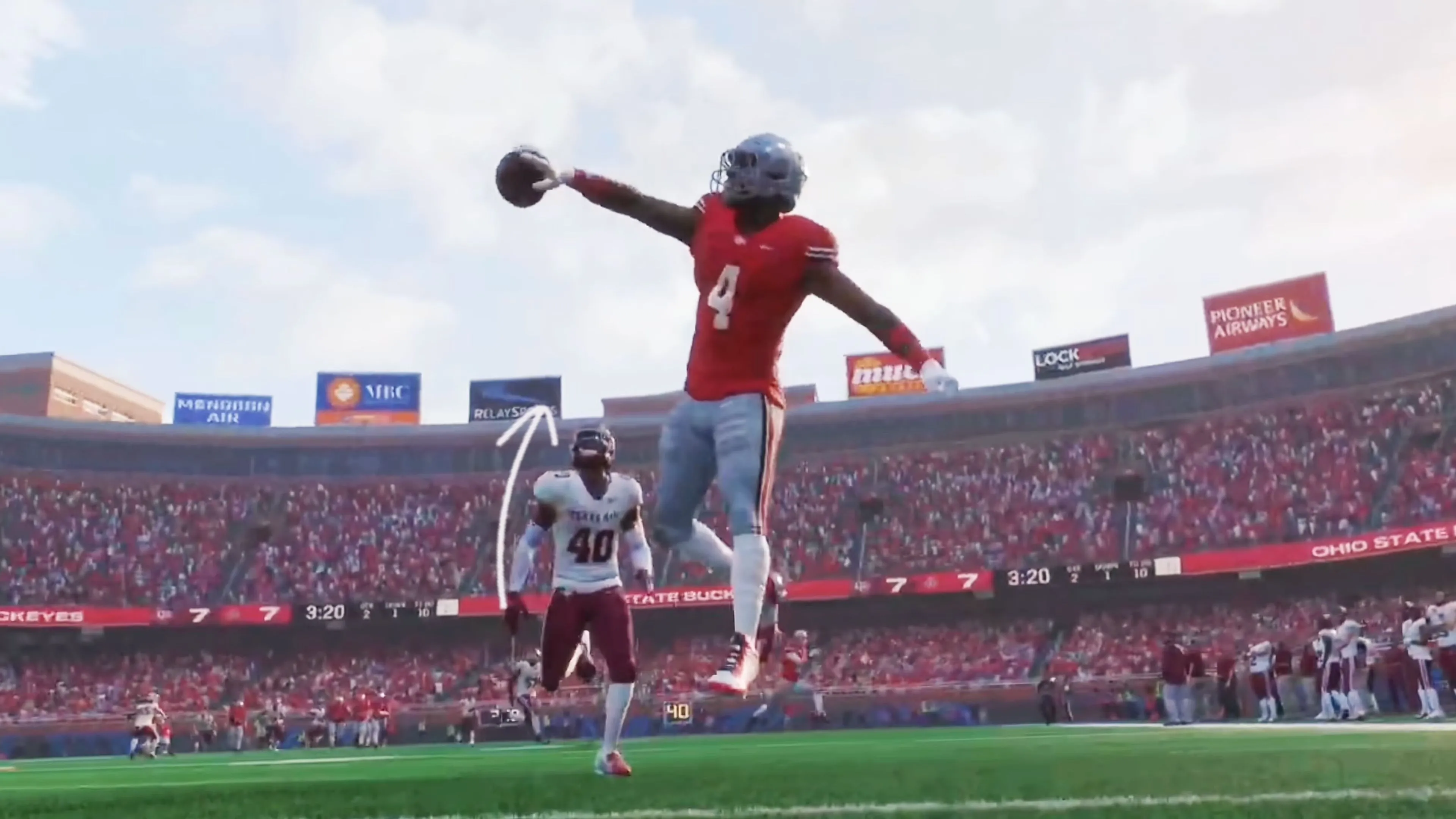 Ảnh chụp màn hình College Football 26 với góc nhìn cầu thủ trên sân