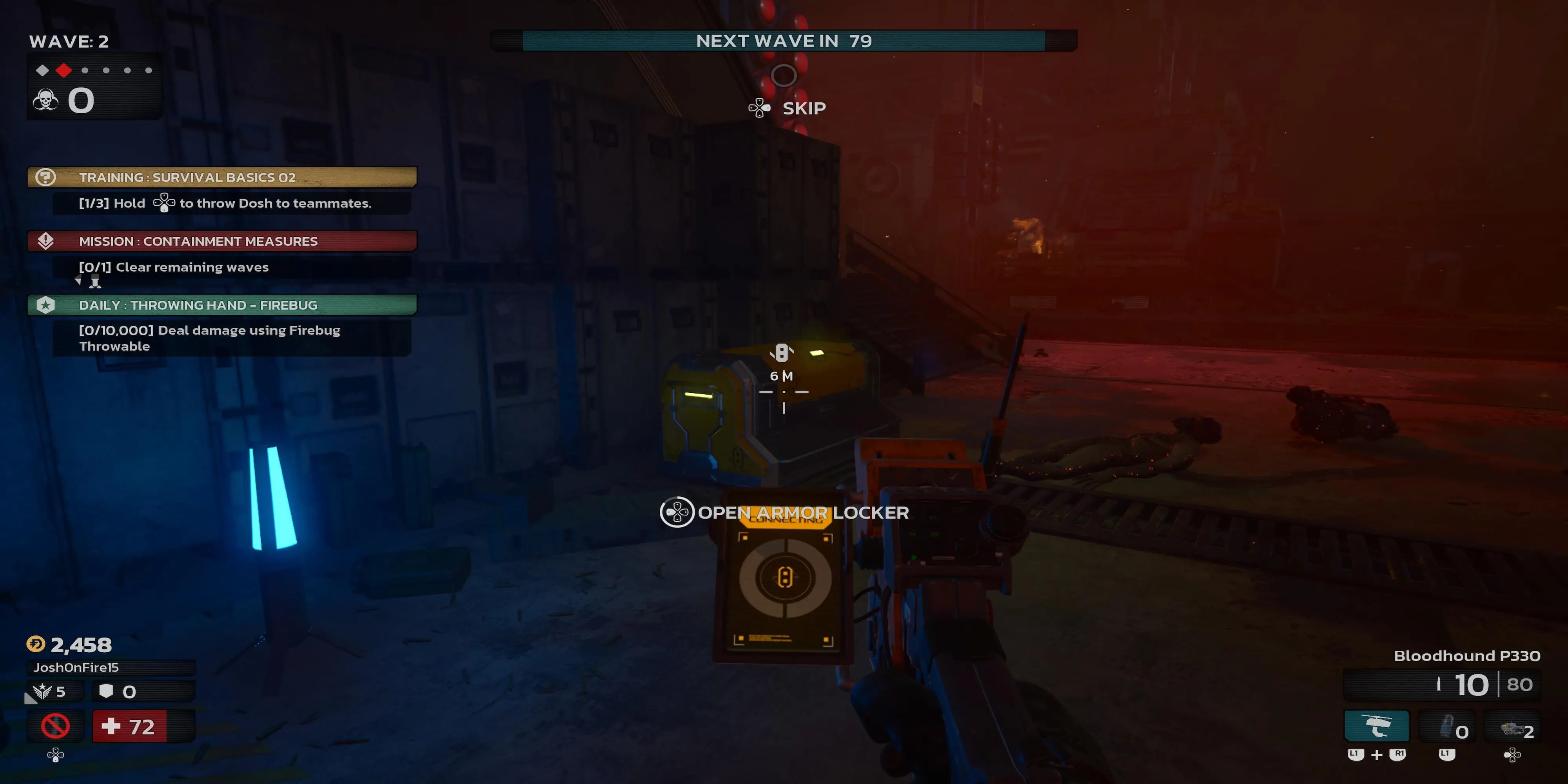 Game thủ sử dụng dụng cụ đa năng (Multi-Tool) trên một tủ đồ trong Killing Floor 3 để thu thập vật phẩm.