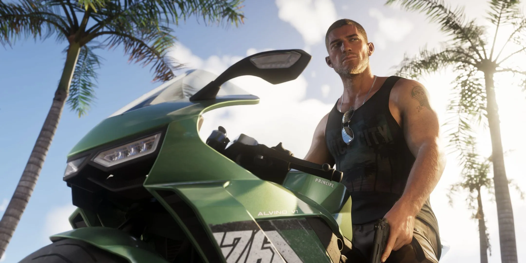 Hình ảnh Jason Duval lái mô tô trong game Grand Theft Auto 6, minh họa cho những tin đồn về giá GTA 6.